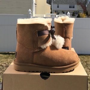UGG Gita Boots